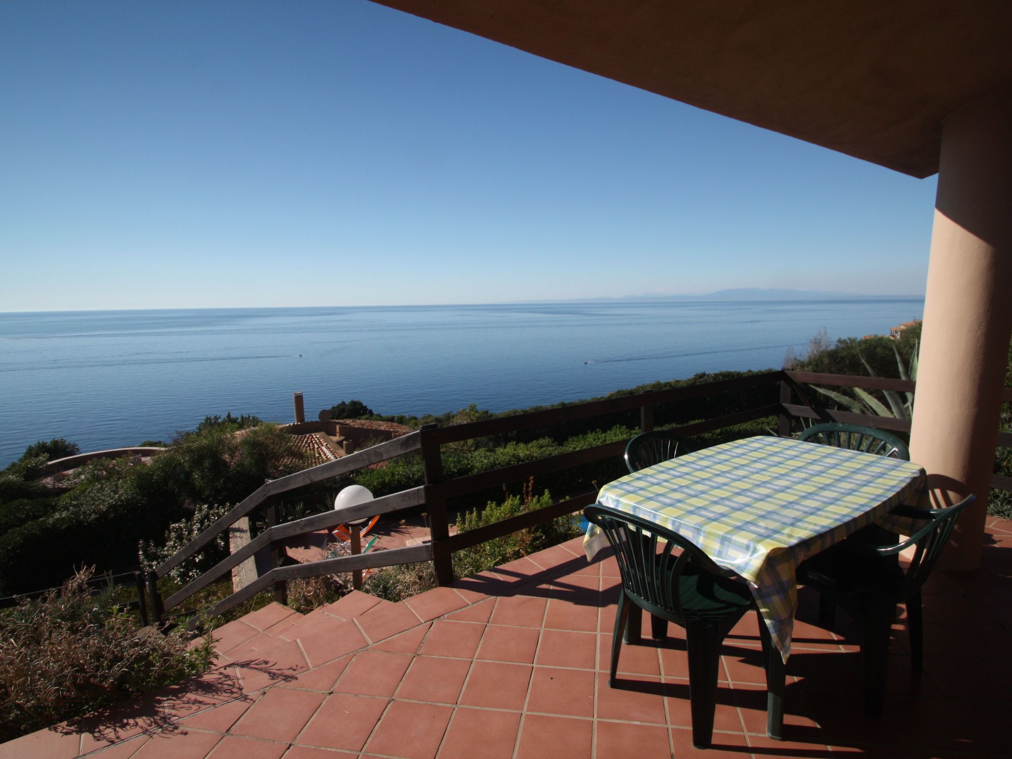 Villini Lu Ciuoni außergewöhnlichen Meerblick.-Image-tags.info