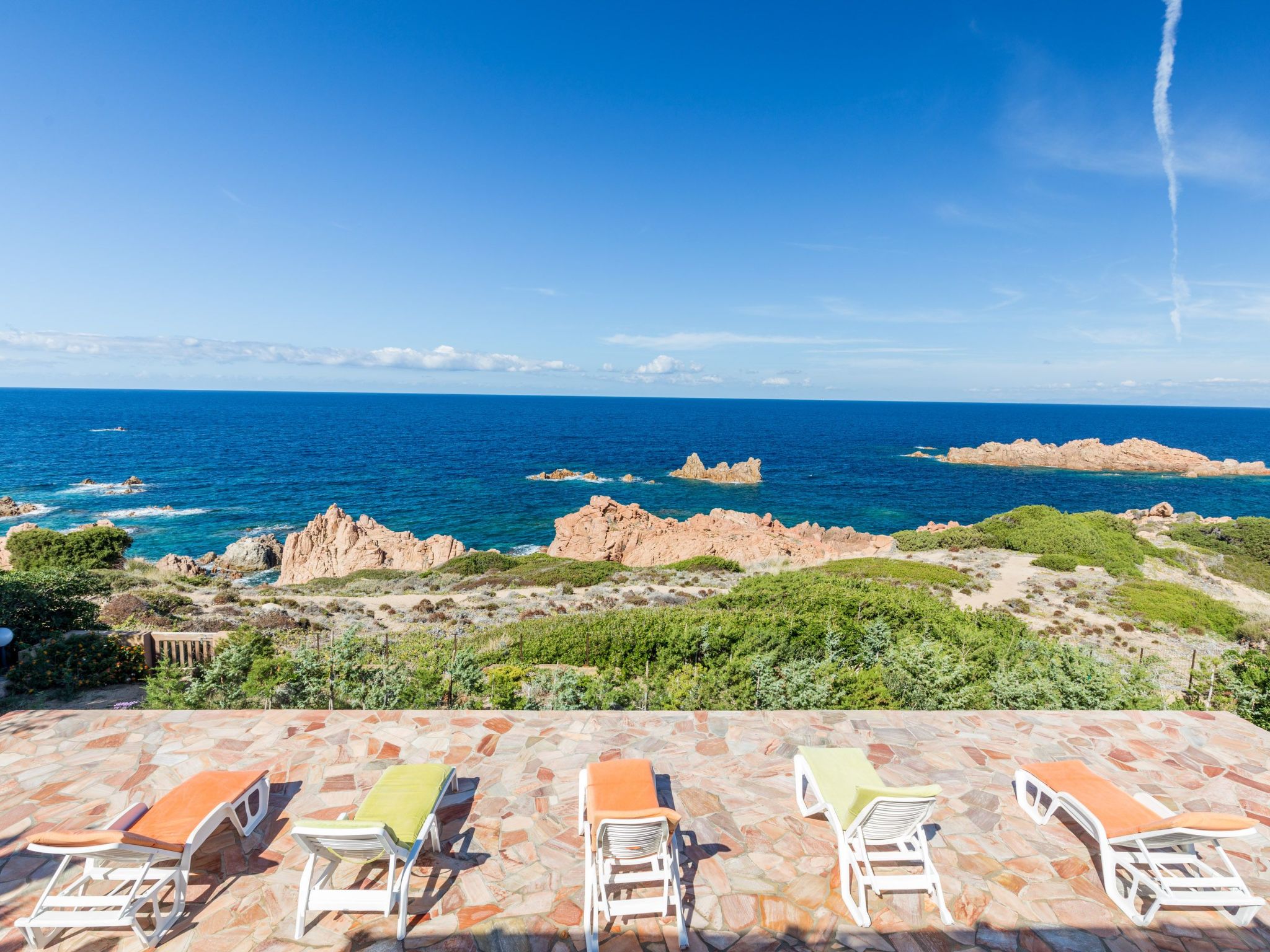 In Costa Paradiso mit Grill, Terrasse und Garten-Buiten