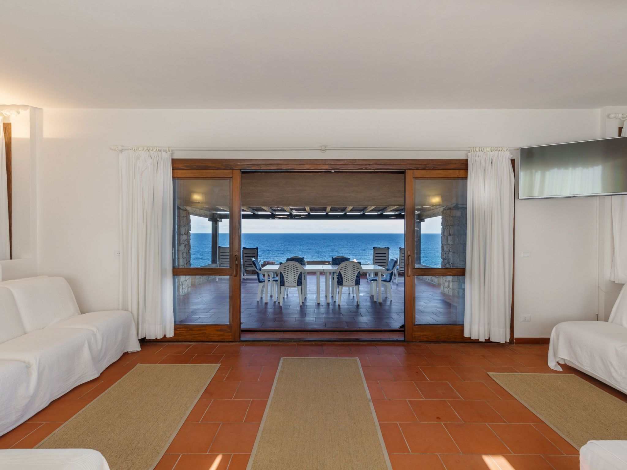 In Costa Paradiso mit Grill, Terrasse und Garten-Binnen