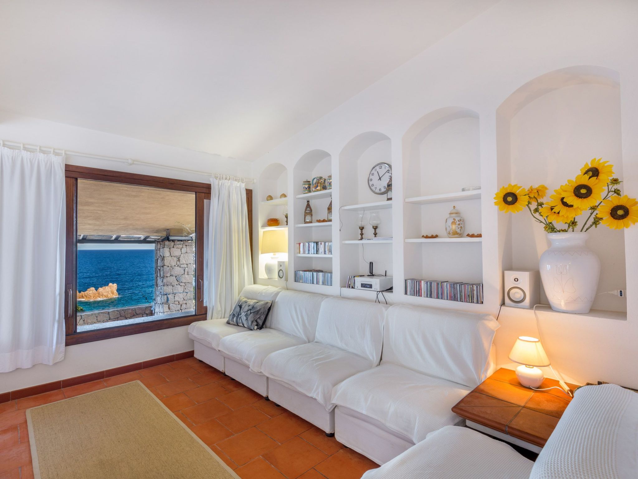 In Costa Paradiso mit Grill, Terrasse und Garten-Binnen