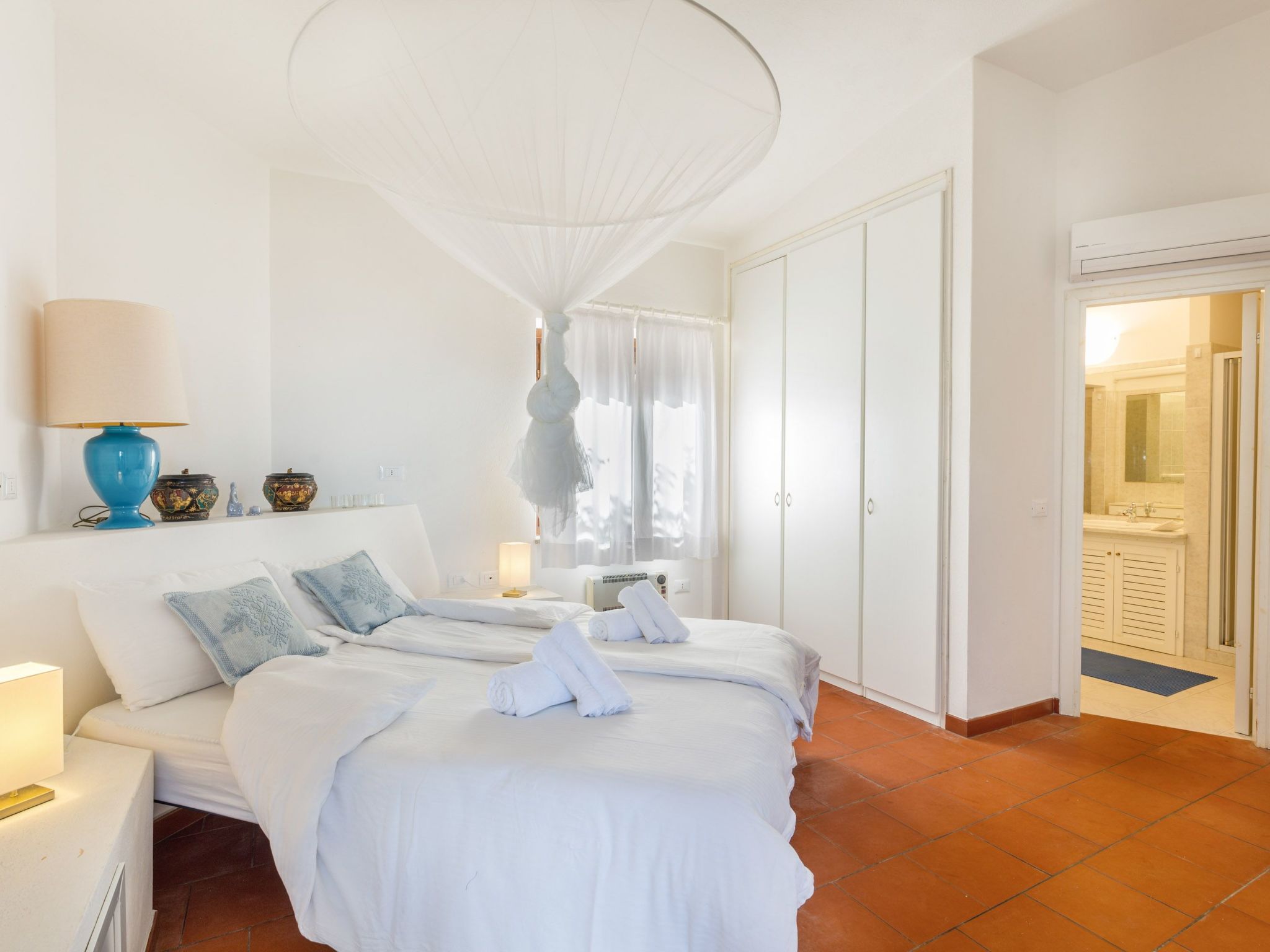 In Costa Paradiso mit Grill, Terrasse und Garten-Binnen