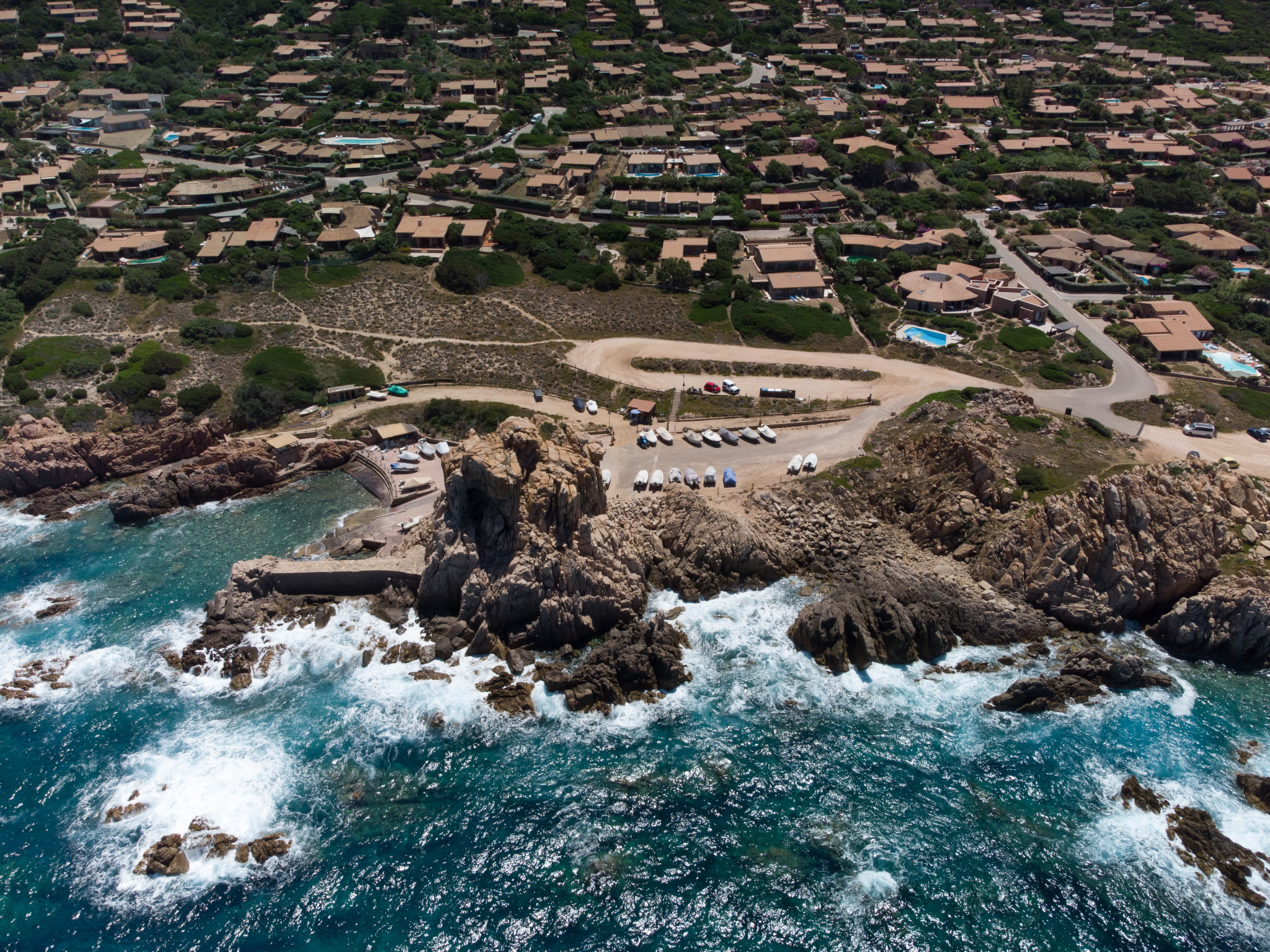 In Costa Paradiso mit Grill, Terrasse und Garten-Omgeving
