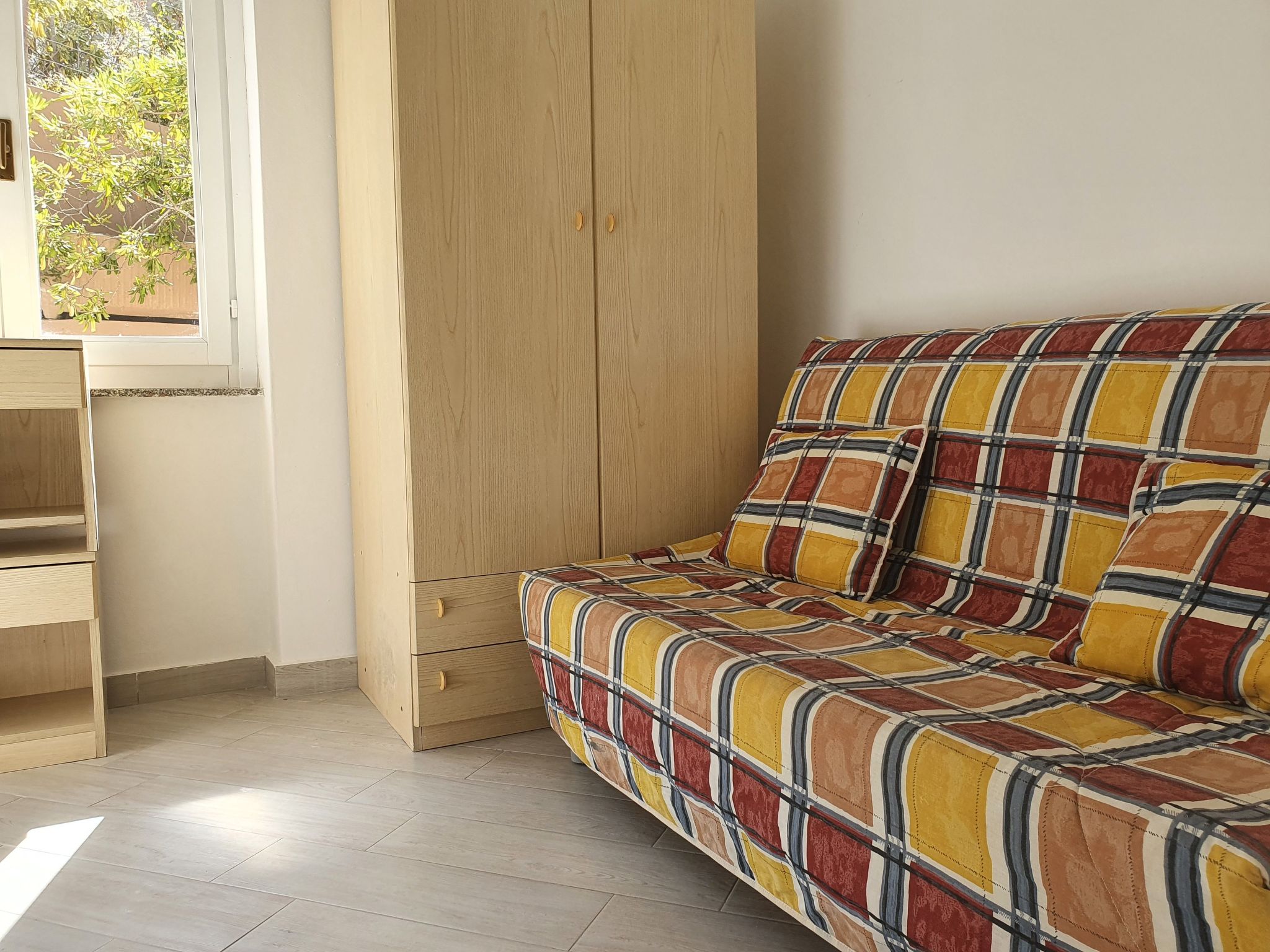 Pireo by DomusAway - Image-tags.info