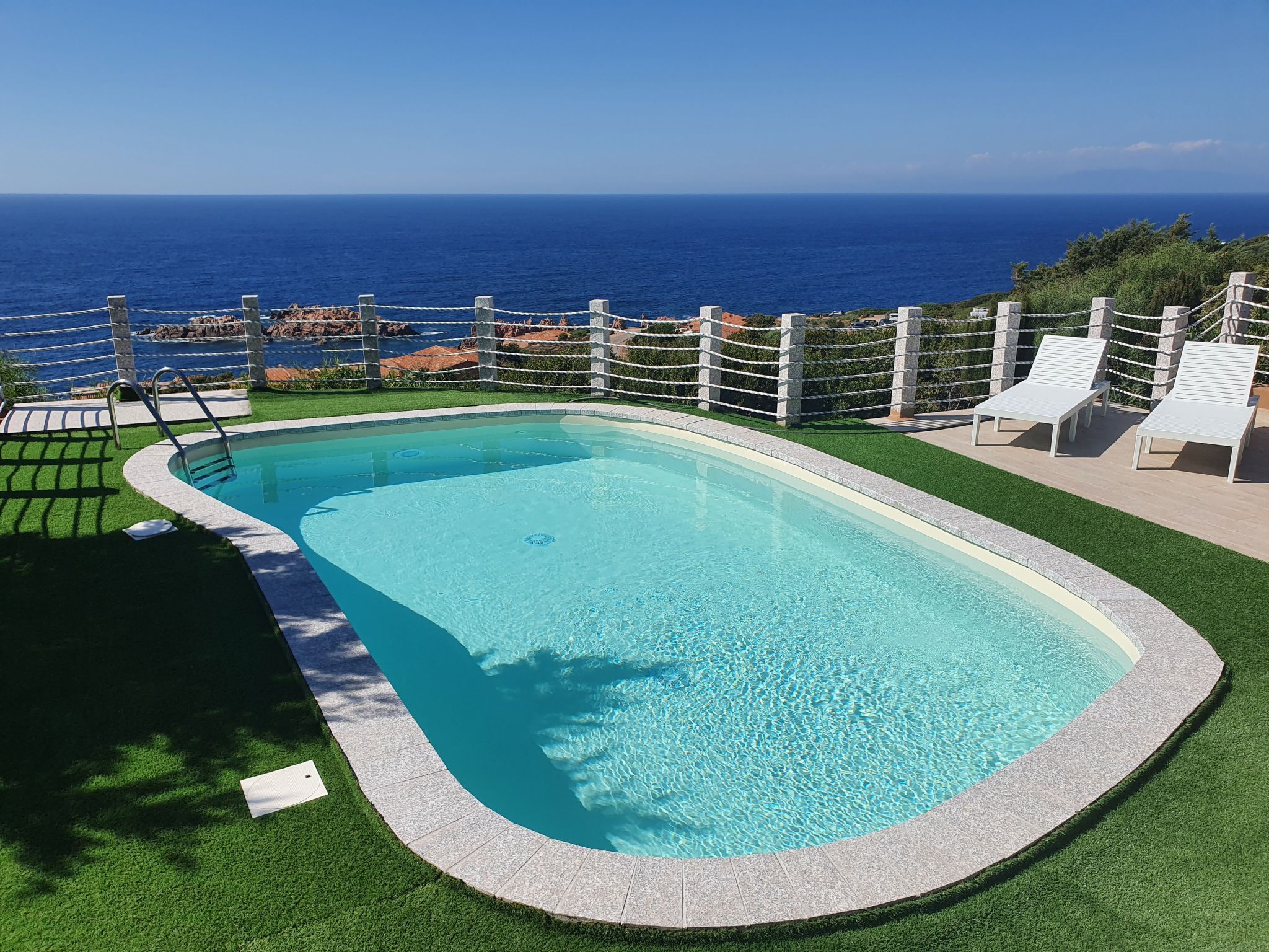 Pireo by DomusAway - Image-tags.info