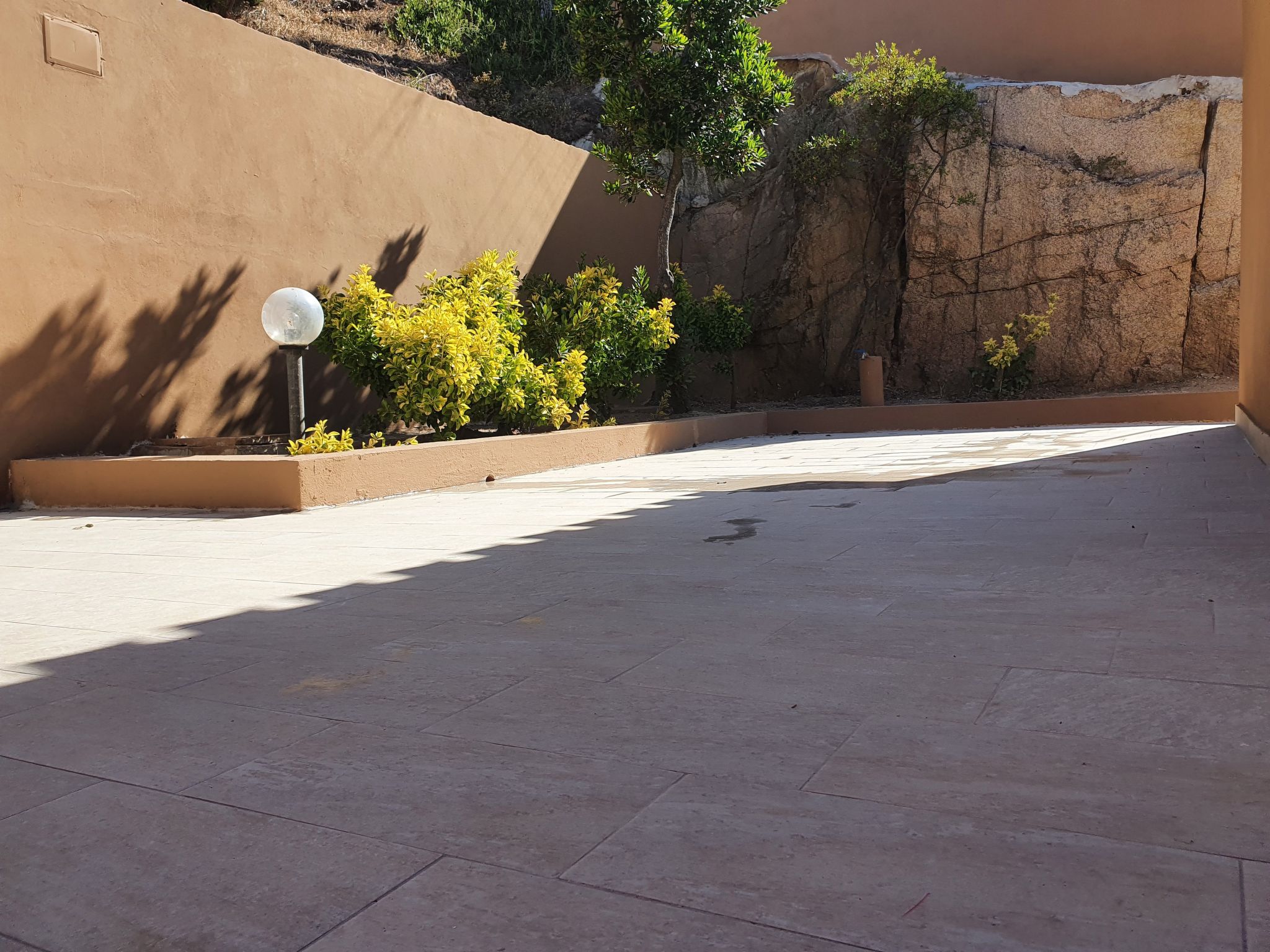 Pireo by DomusAway - Image-tags.info