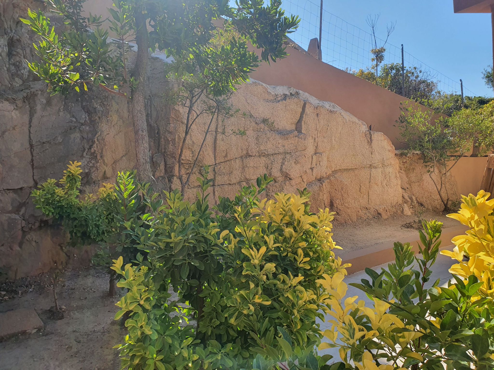 Pireo by DomusAway - Image-tags.info