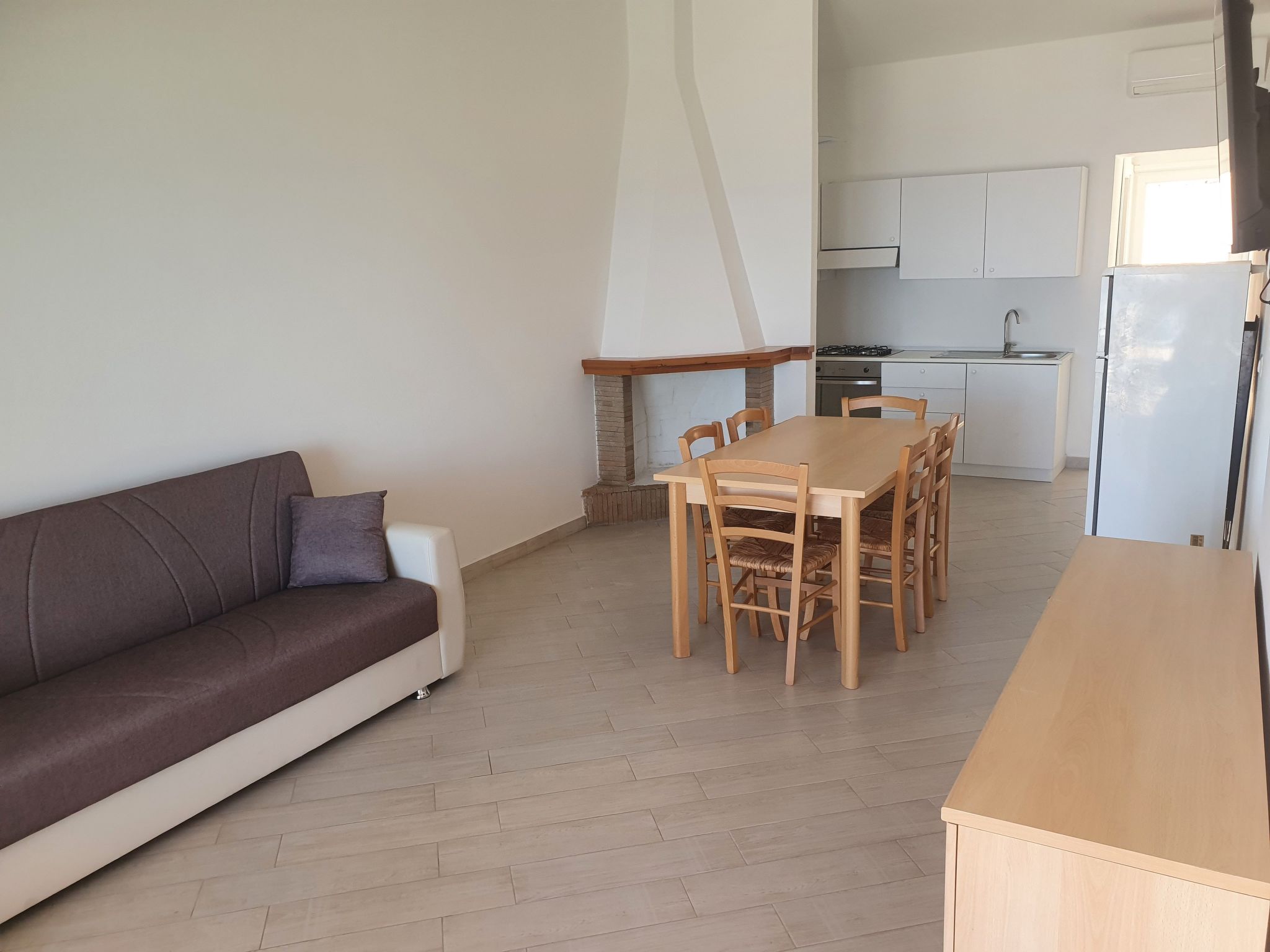 Pireo by DomusAway - Image-tags.info