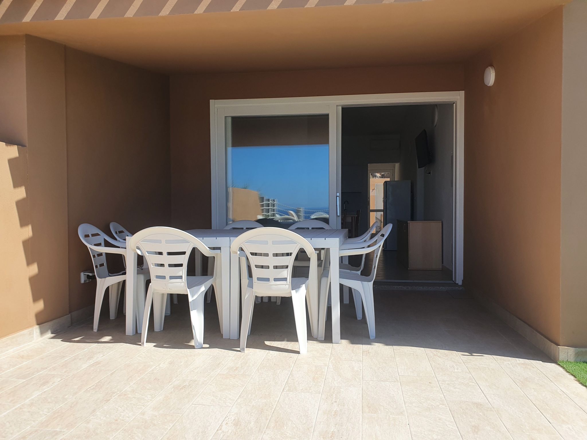 Pireo by DomusAway - Image-tags.info