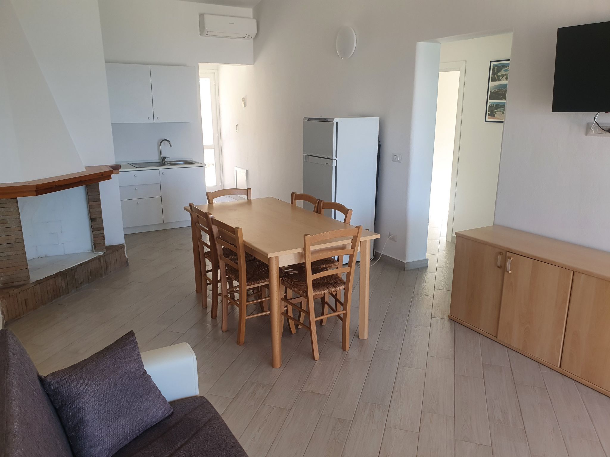 Pireo by DomusAway - Image-tags.info