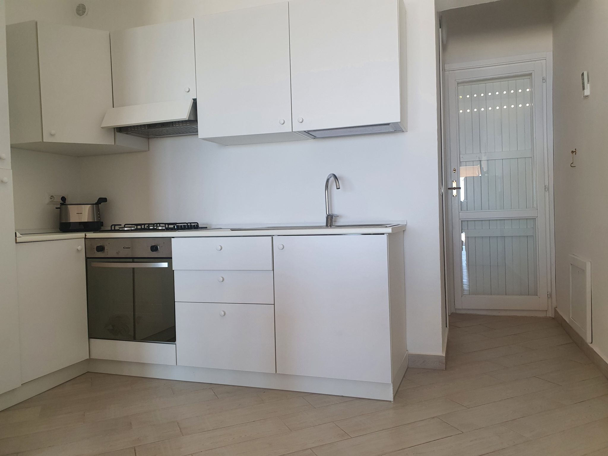 Pireo by DomusAway - Image-tags.info