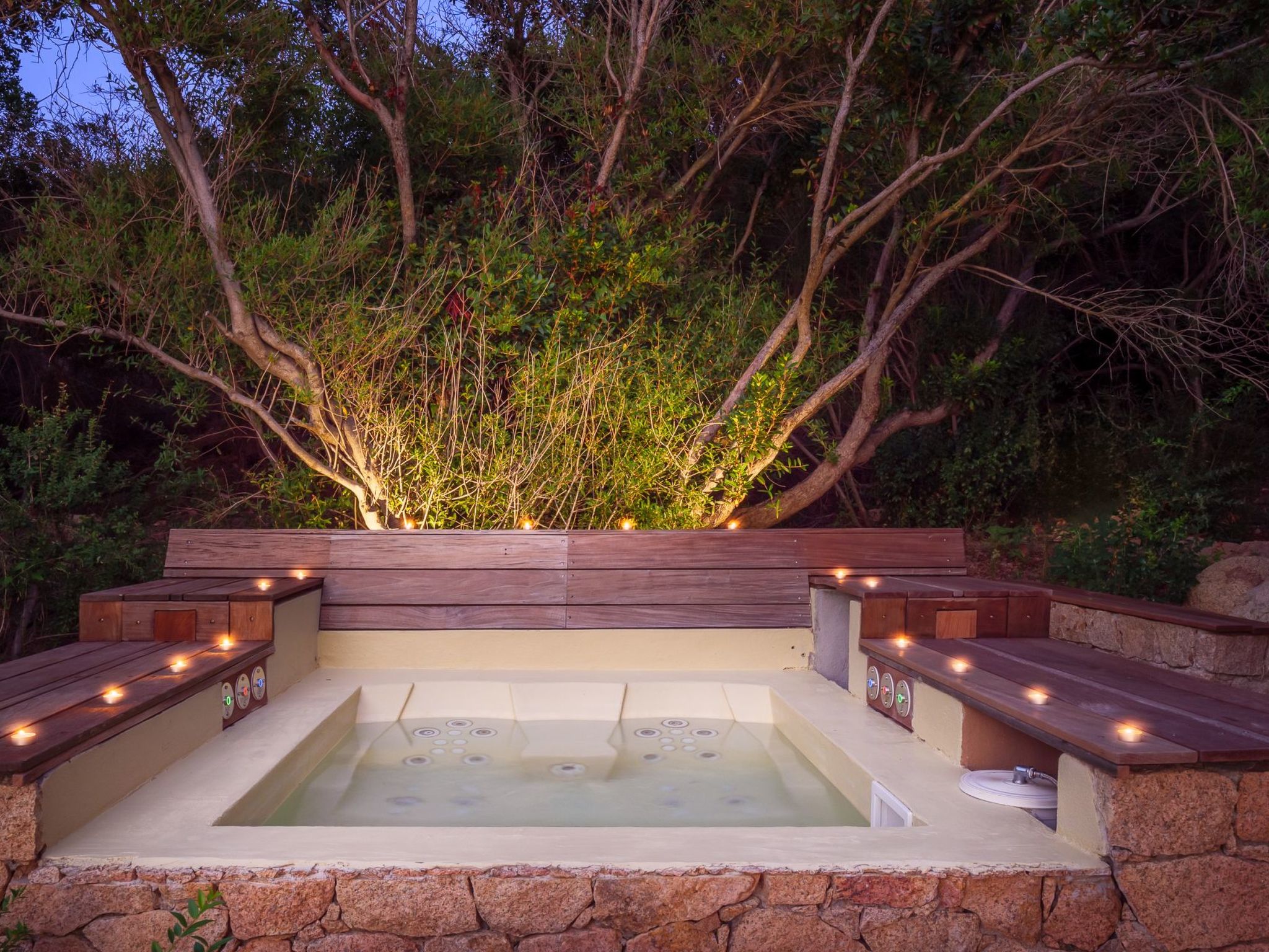 'Villa Beatrice' mit eigenem Pool - Buiten