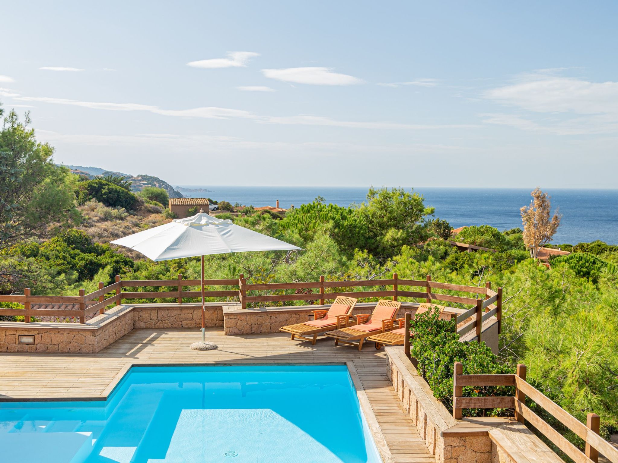 Für 2 Personen und 4 Kinder in Costa Paradiso, Sardinien (Gallura)-Outside