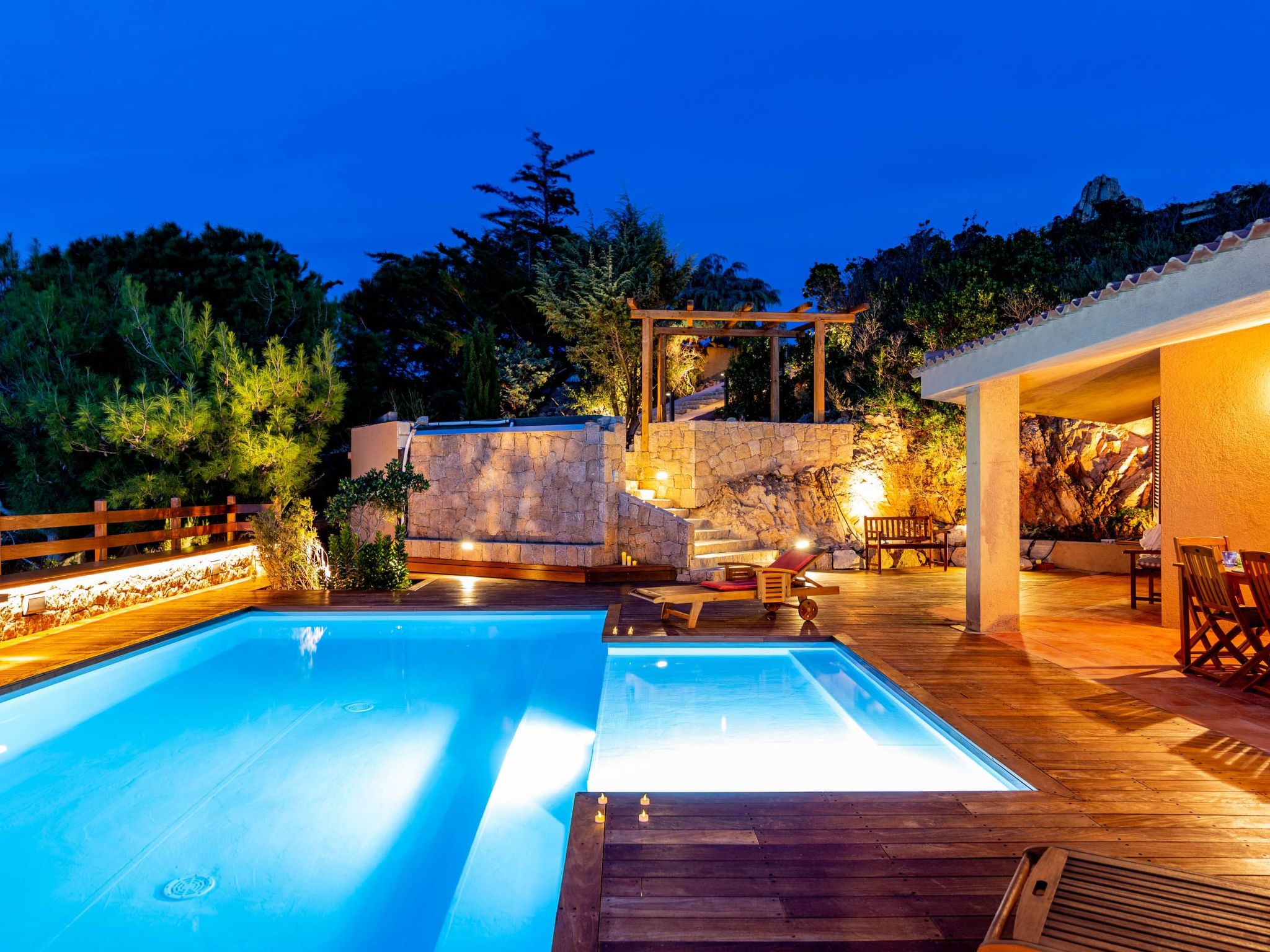 Für 2 Personen und 4 Kinder in Costa Paradiso, Sardinien (Gallura)-Image-tags.info