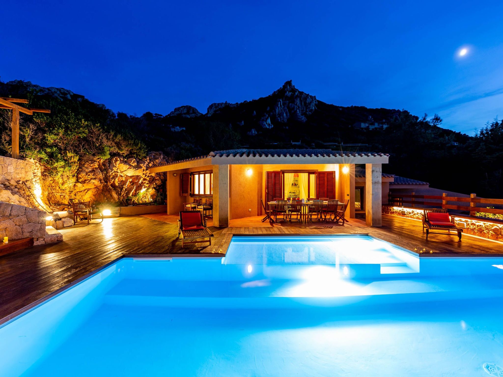 Für 2 Personen und 4 Kinder in Costa Paradiso, Sardinien (Gallura)-Image-tags.info