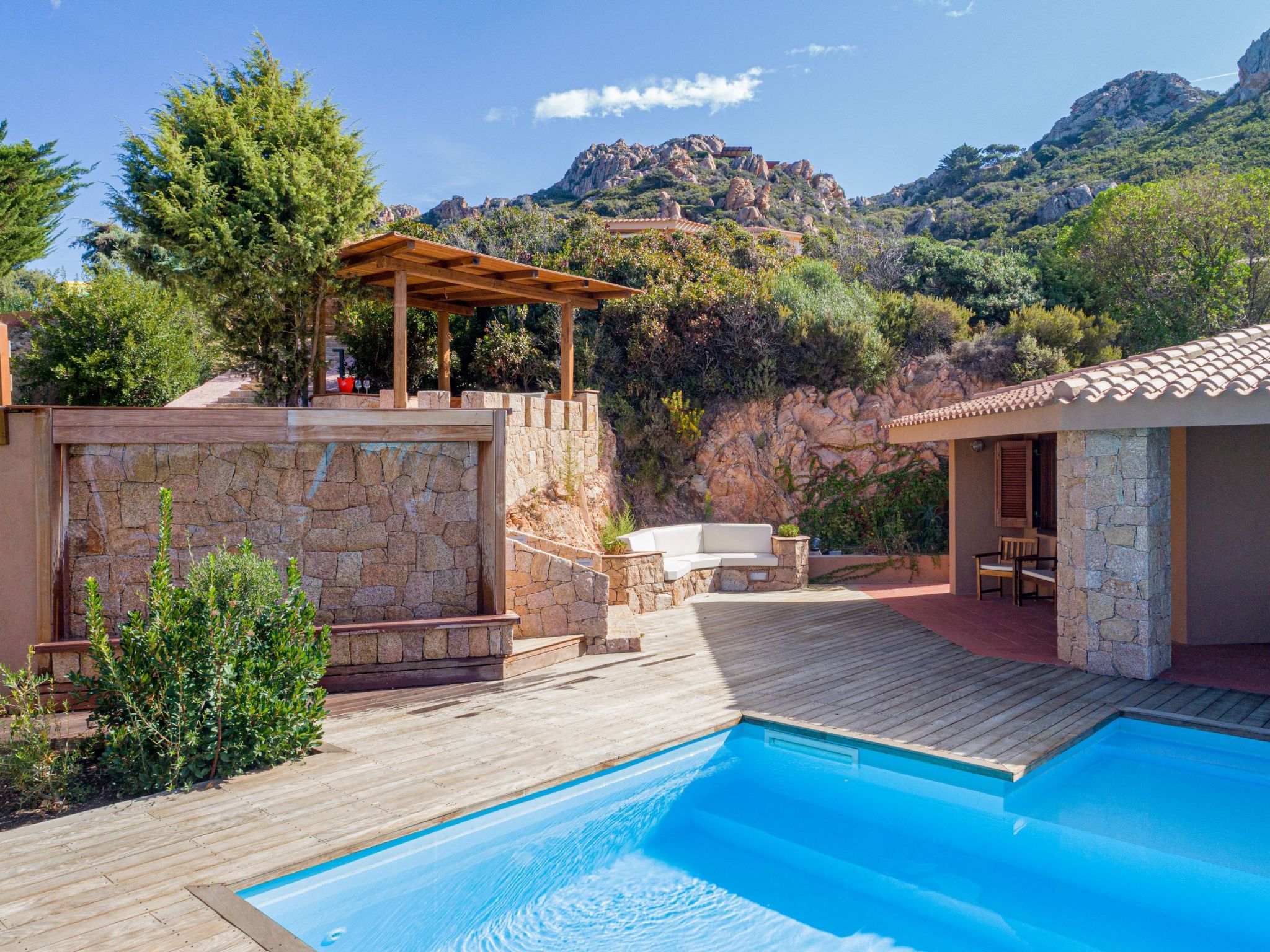 Für 2 Personen und 4 Kinder in Costa Paradiso, Sardinien (Gallura)-Image-tags.info