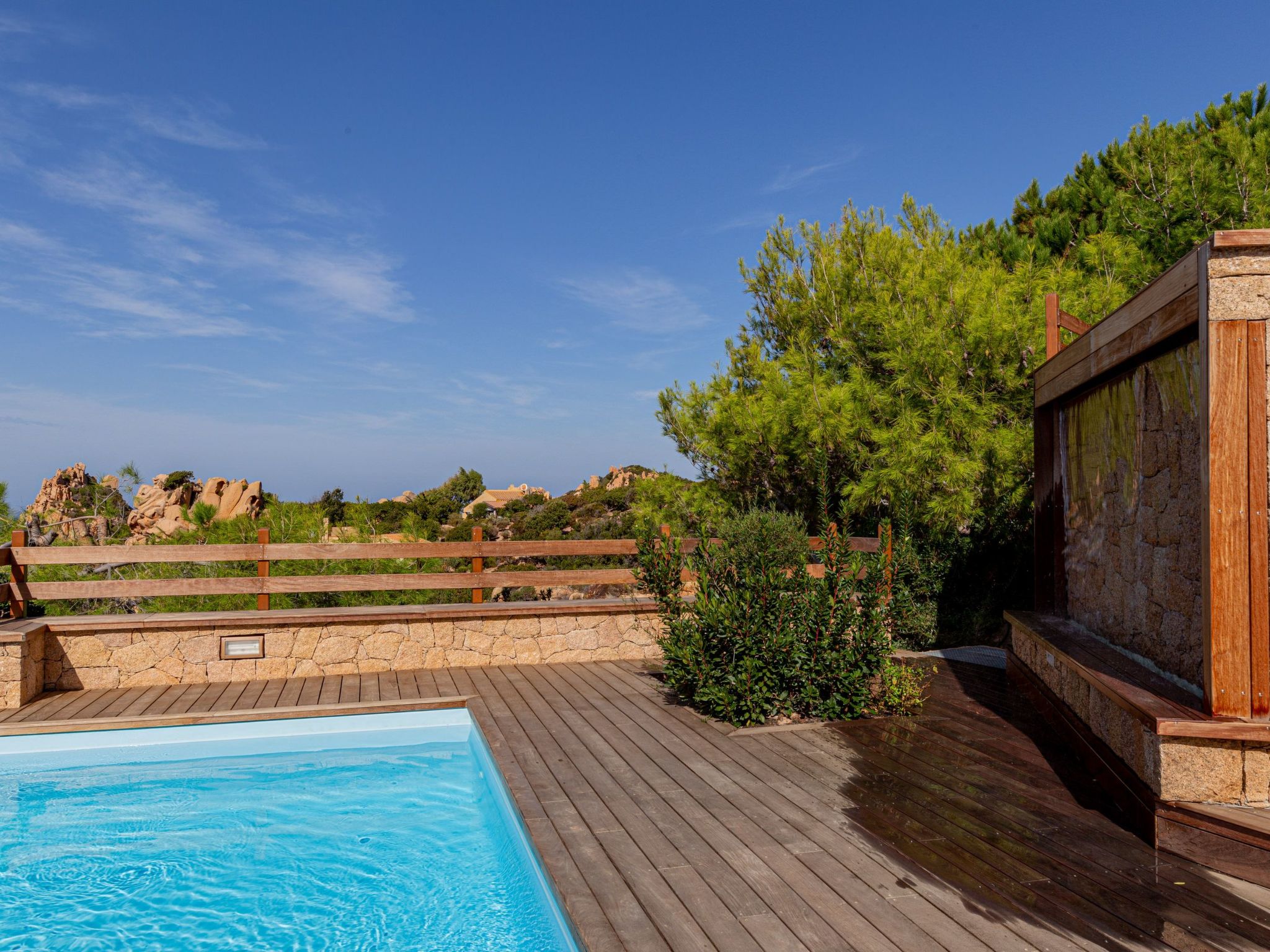 Für 2 Personen und 4 Kinder in Costa Paradiso, Sardinien (Gallura)-Image-tags.info