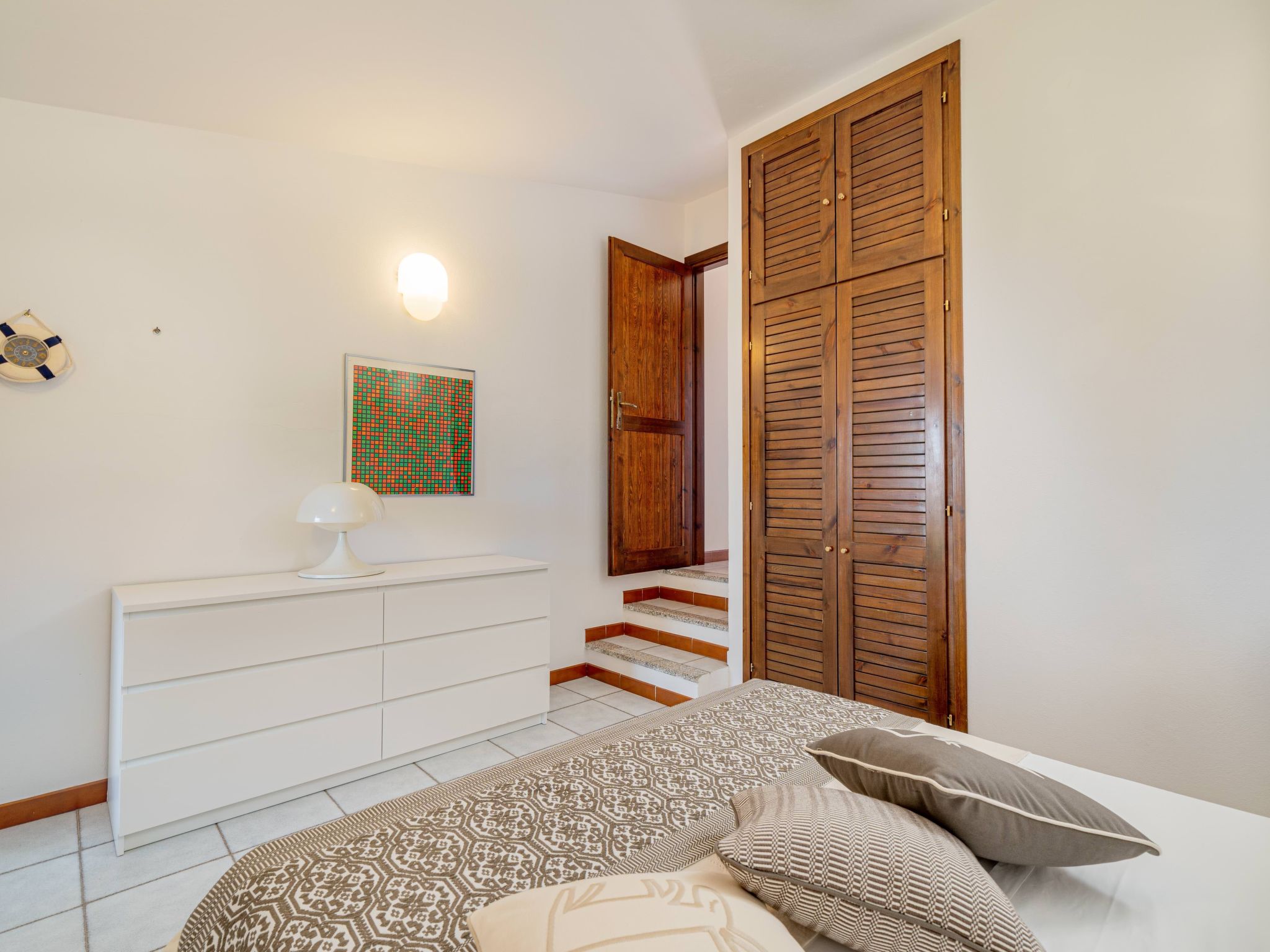 Für 2 Personen und 4 Kinder in Costa Paradiso, Sardinien (Gallura)-Inside