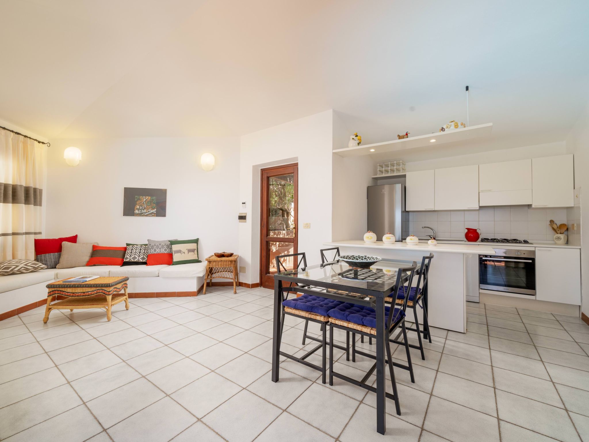 Für 2 Personen und 4 Kinder in Costa Paradiso, Sardinien (Gallura)-Inside