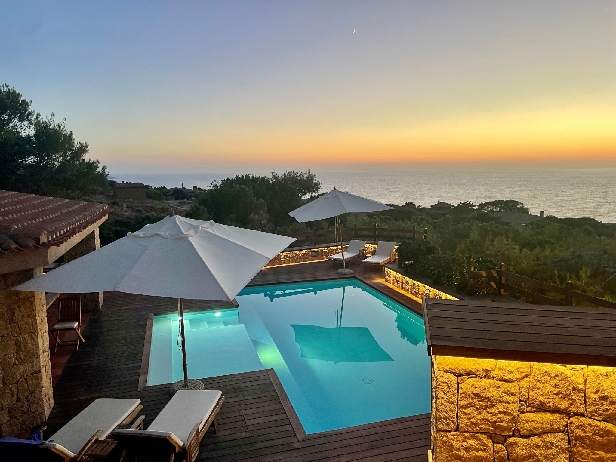 Für 2 Personen und 4 Kinder in Costa Paradiso, Sardinien (Gallura)-Image-tags.info