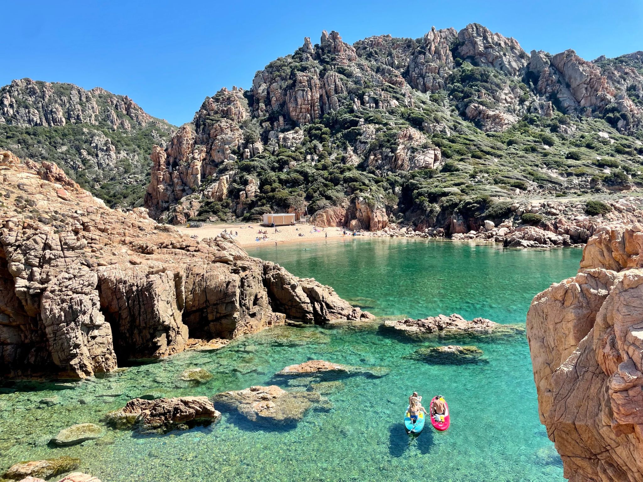 Für 2 Personen und 4 Kinder in Costa Paradiso, Sardinien (Gallura)-Outside