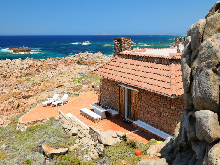 Search and Stay destination Portobello, Sardegna - Italy from AU$ 355. La Cala (VGM615)