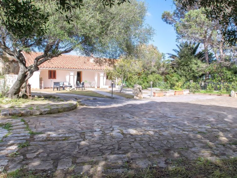 6-persoons vrijstaand vakantiehuis met zeezicht in Vignola Mare in Vignola Mare