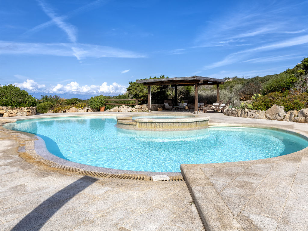 Bianca — Pool Outdoor