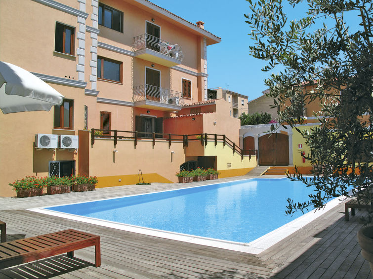 Op 800 m van zee: Comfortabel appartement in Santa Teresa di Gallura in Santa Teresa di Gallura