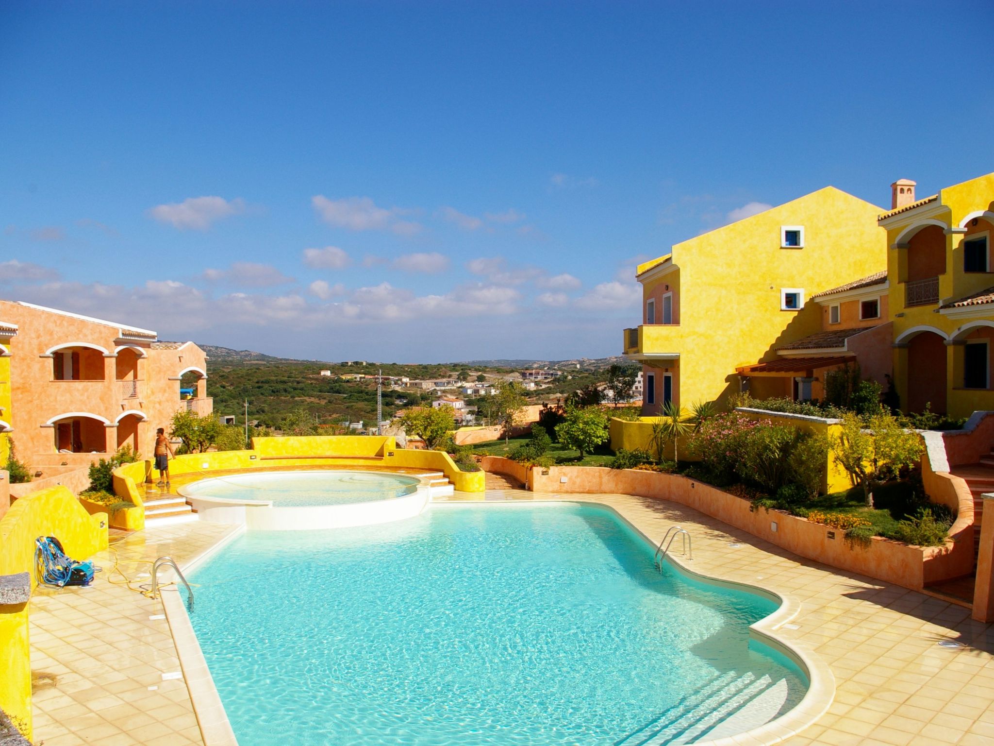 Schöne Wohnung mit Blick auf den Pool