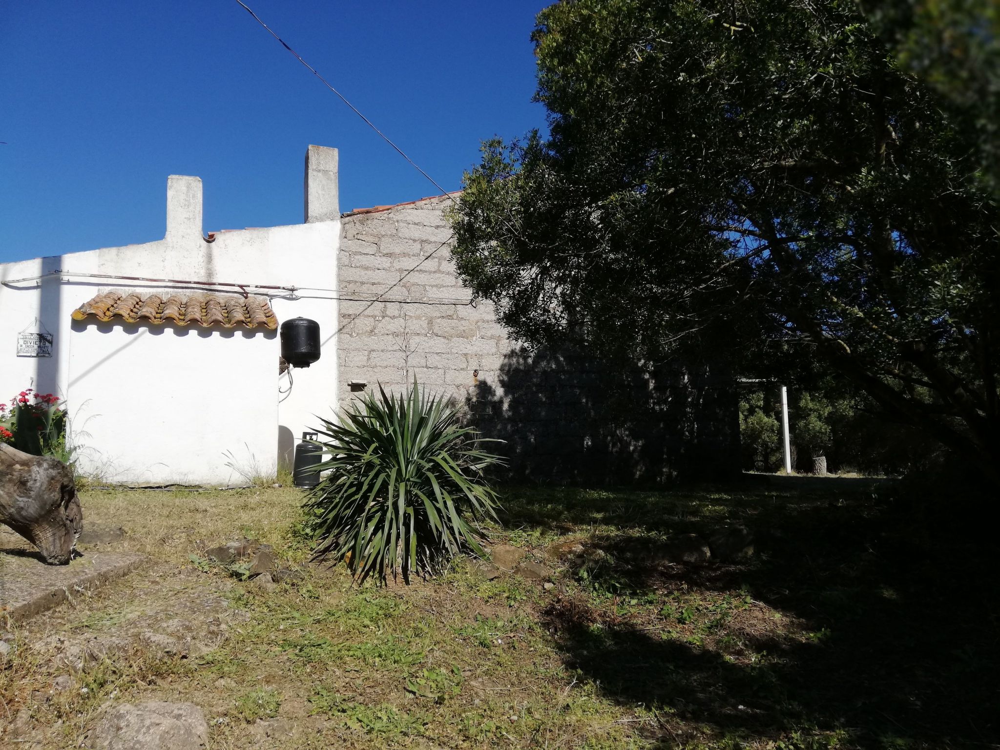 Stazzo mit Garten in Luogosanto-Binnen