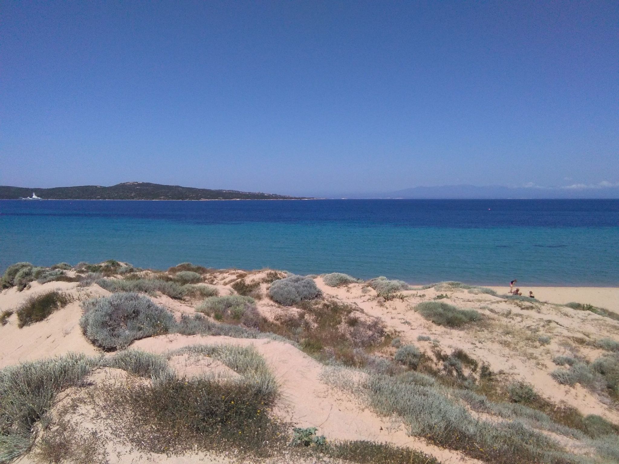 Stazzo mit Garten in Luogosanto-Binnen
