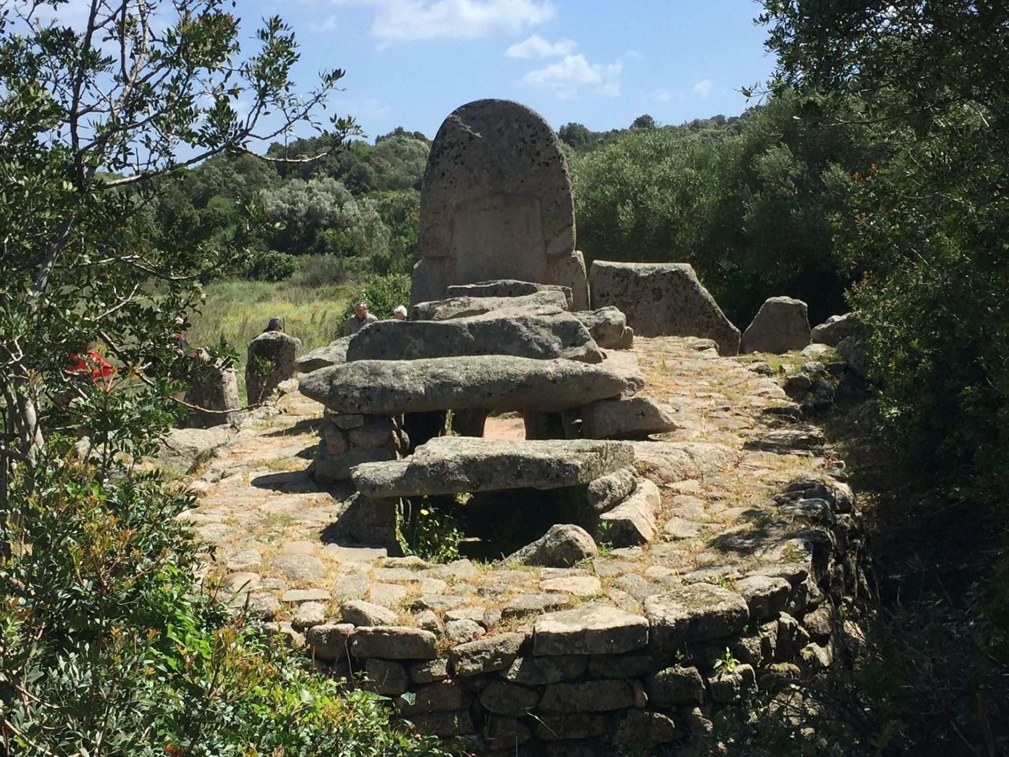 Stazzo mit Garten in Luogosanto-Binnen