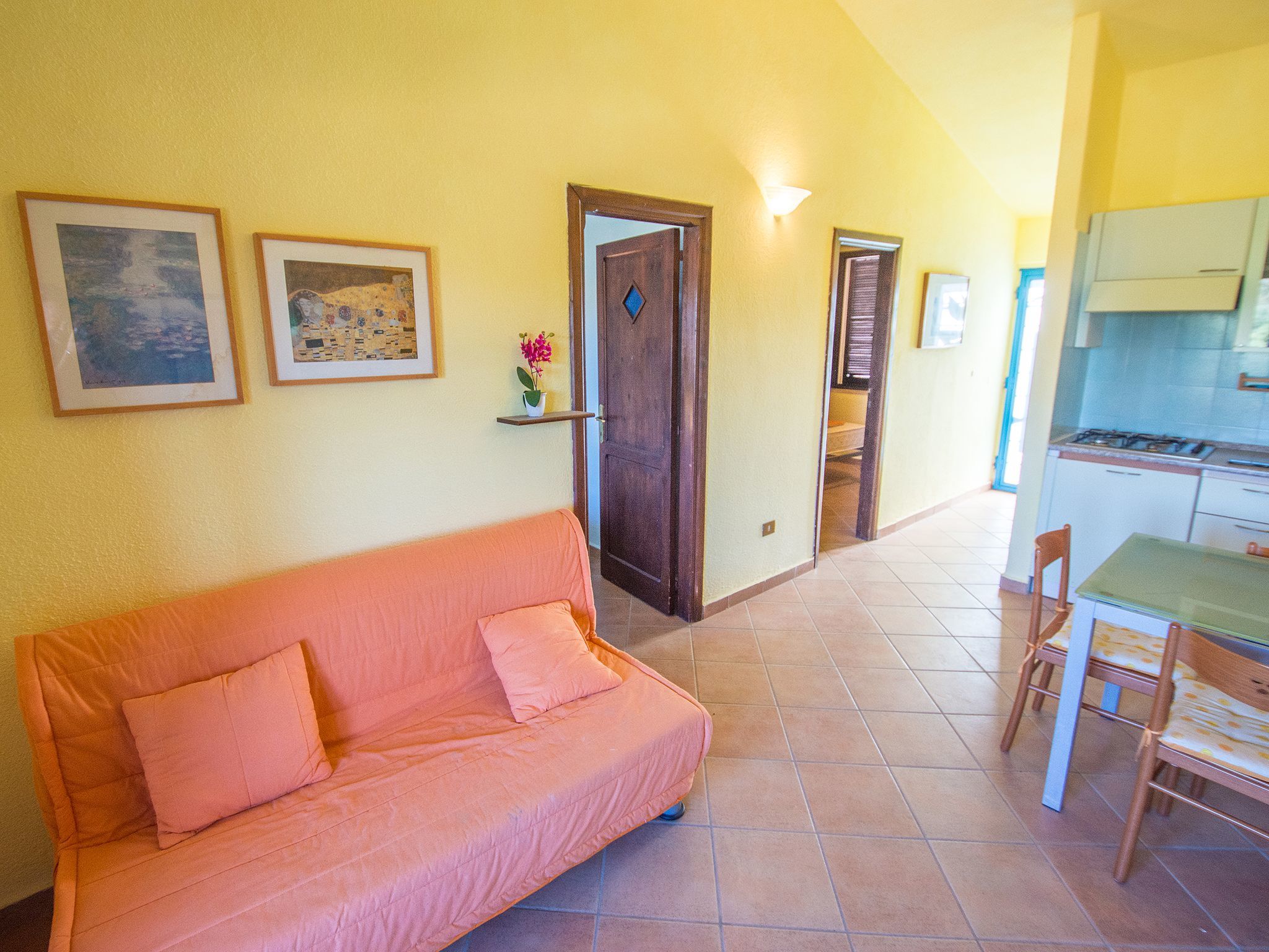 Drei-Zimmer-Wohnung "Il Borgo2" 400 Meter vom Meer entfernt-Inside