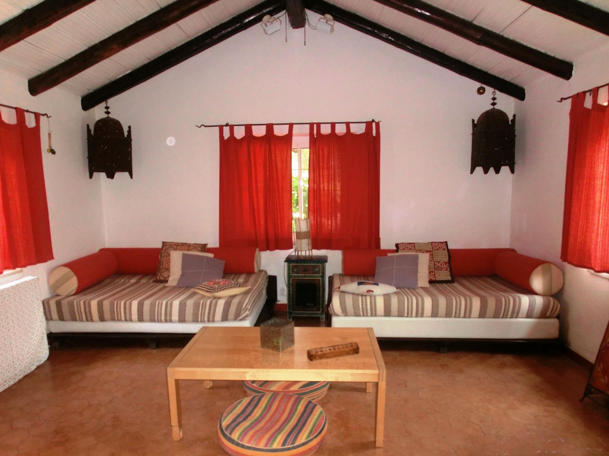 Anwesen "Oase der Ruhe in der Natur" mit Terrasse-Drinnen