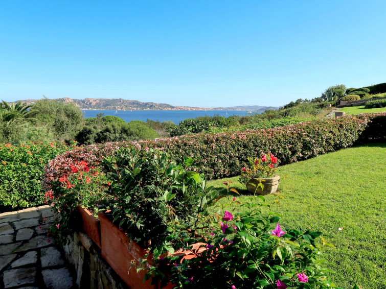 Search and Stay destination Punta Sardegna, Sardegna - Italy from AU$ 176. Nicoletta