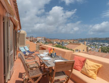 Stijlvol appartement in Palau, vlakbij zee en strand - thumbnail 1
