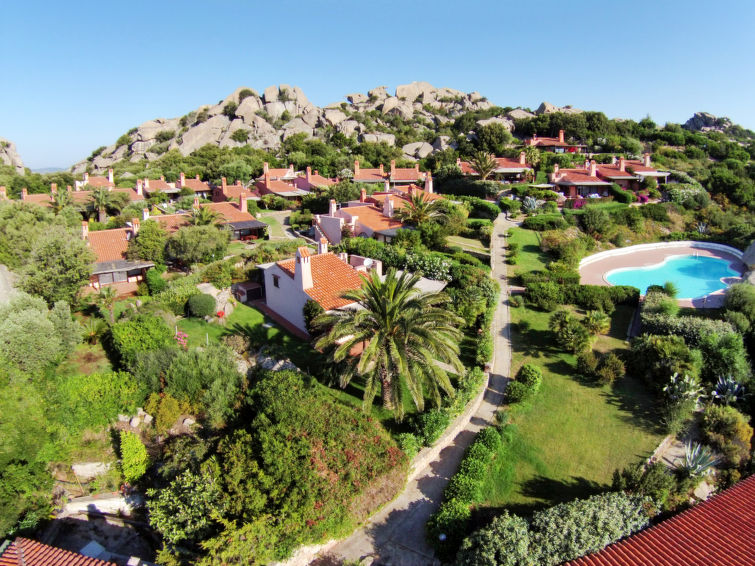 Search and Stay destination Punta Sardegna, Sardegna - Italy from AU$ 282. Le Rocce (PAU219)