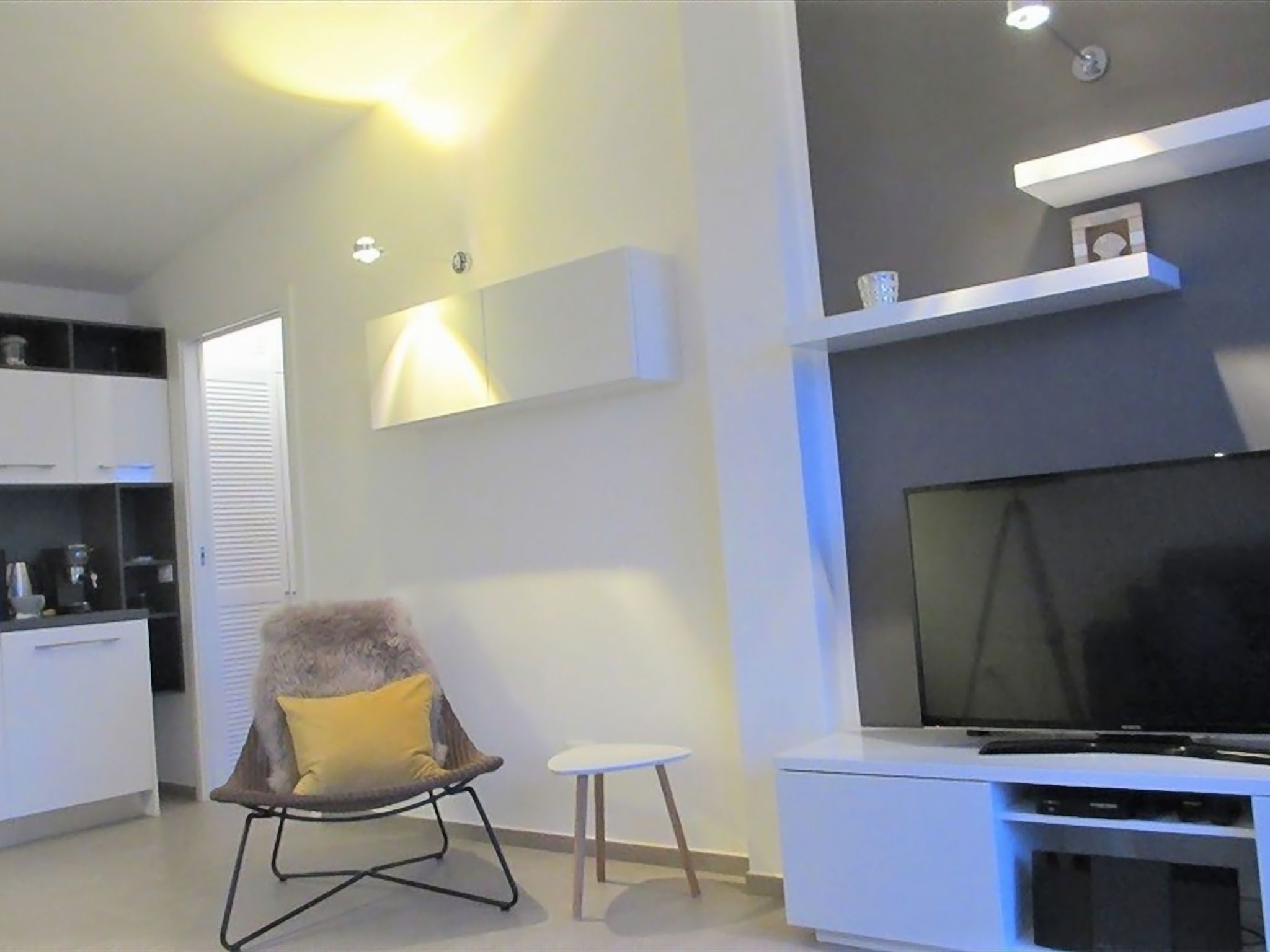 Wohnung mit Terrasse-Binnen