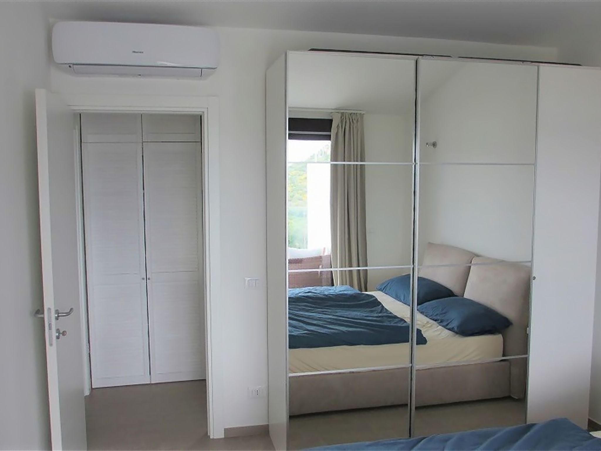 Wohnung mit Terrasse-Binnen