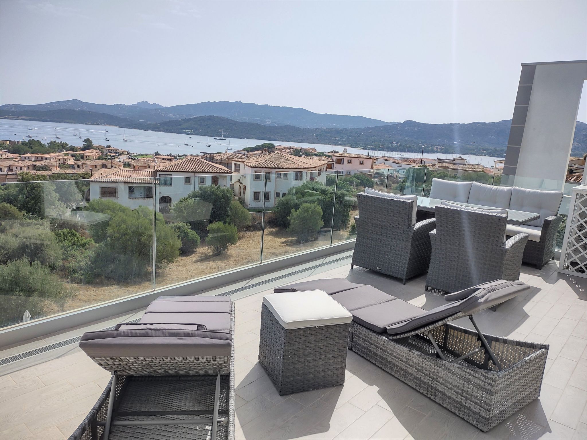 Wohnung mit Terrasse-Binnen