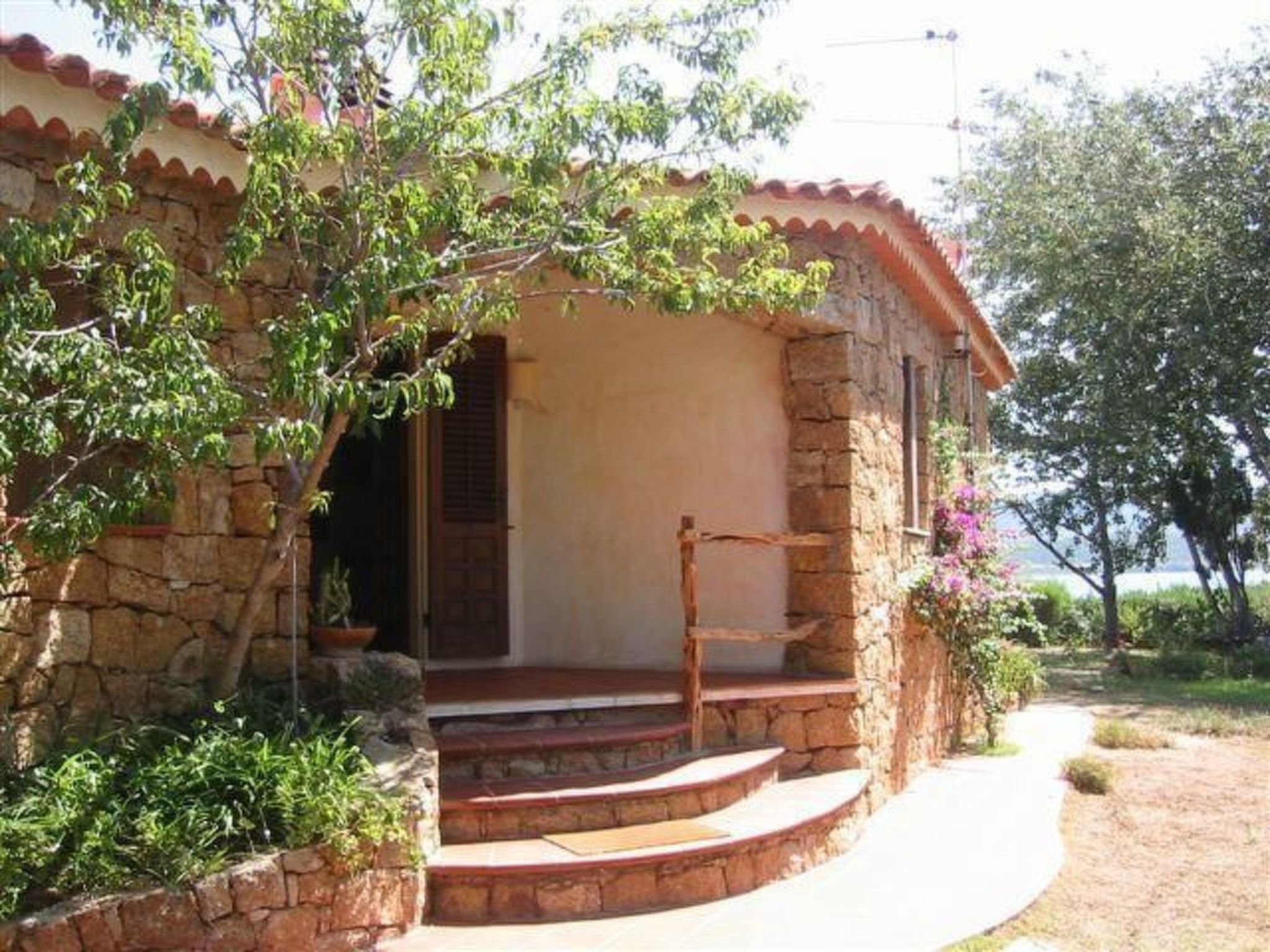 Charmante Wohnung Lungomare Cannigione-Binnen