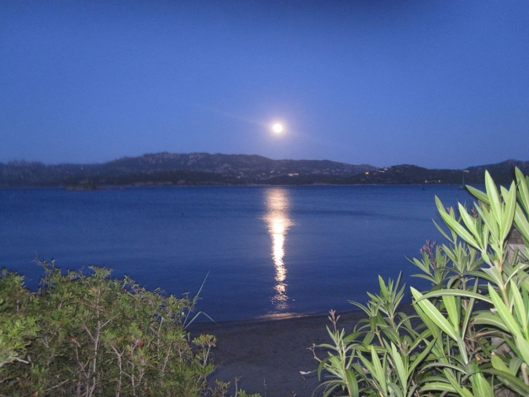 Charmante Wohnung Lungomare Cannigione-Binnen