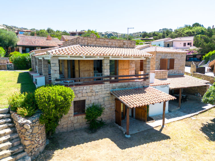Search and Stay destination Mucchi Bianchi, Sardegna - Italy from AU$ 282. Minori