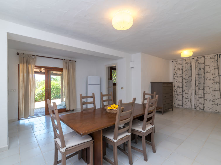 Search and Stay destination Mucchi Bianchi, Sardegna - Italy from AU$ 282. Minori