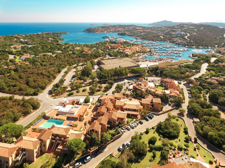 Bougainvillae Bilo Translation missing: villas_en.helpers.properties.accommodation_type.holiday_resort in Porto Cervo