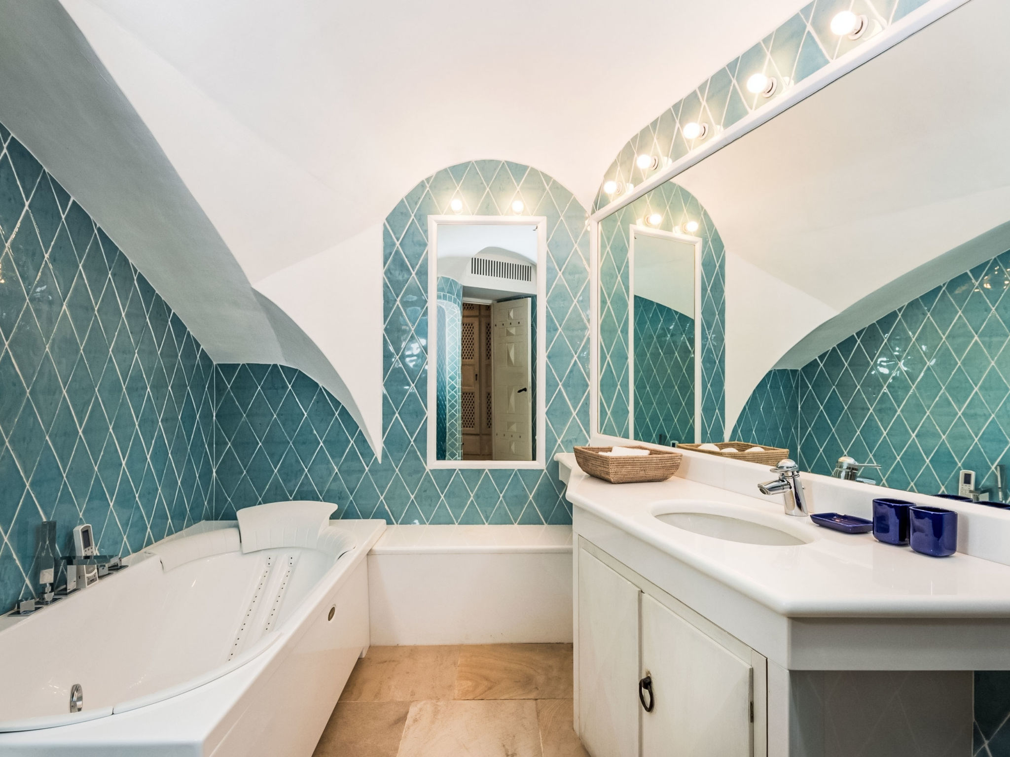 Ancora – Elegant Escape - Binnen