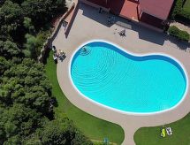 Sfeervol appartement met zwembad en tuin op 350 meter van zee in Porto Rotondo - thumbnail 2