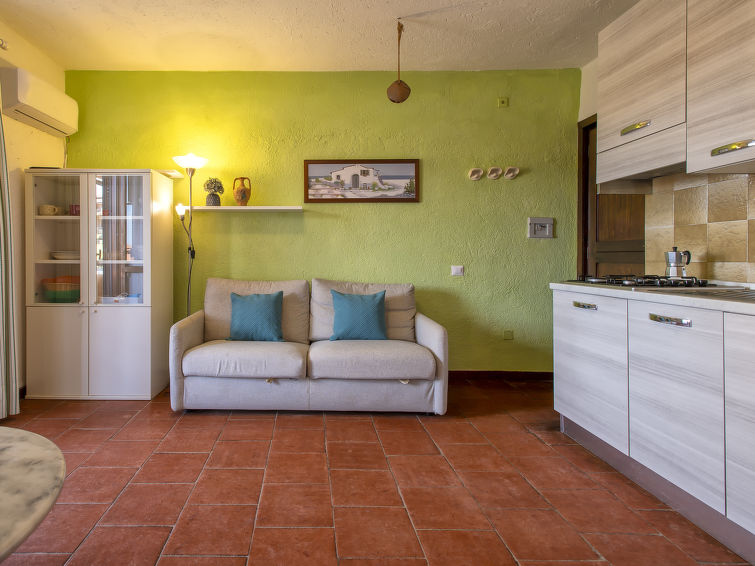 Photo of F4 - F2, Baia de Bahas