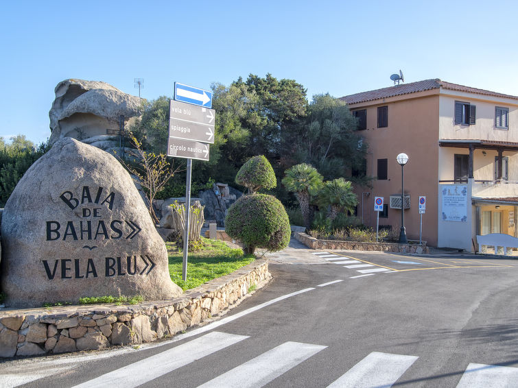 Photo of F4 - F2, Baia de Bahas