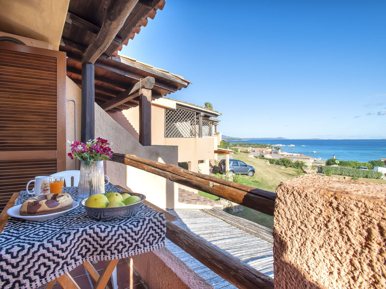 Aan zee: Comfortabel appartement met zeezicht in Golfo di Marinella in Golfo di Marinella